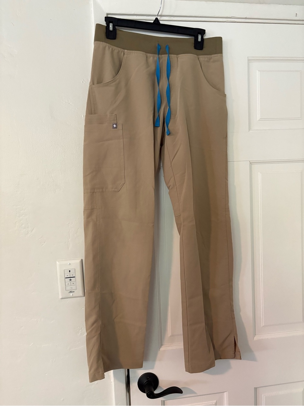 Figs Women's Scrub pants Sz Small
